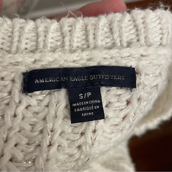 American Eagle Outfitters Off-White V-Neck Sweater - Picture 4 of 7